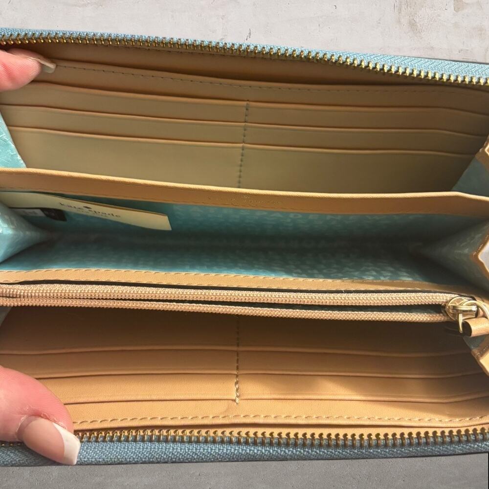 kate spade light blue zip-around pebbled leather wallet EUC - Picture 6 of 6
